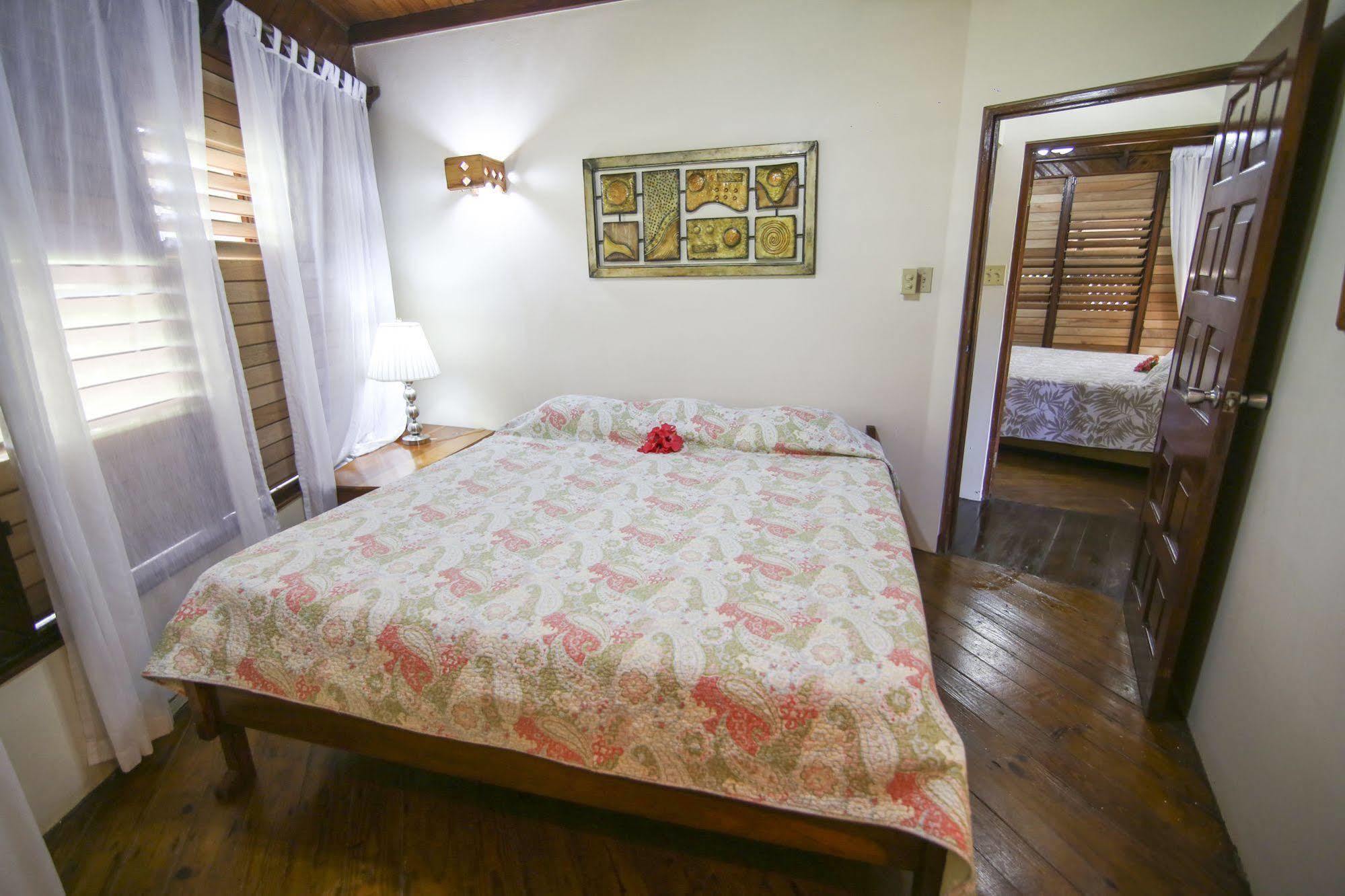 Catcha Falling Star Hotel