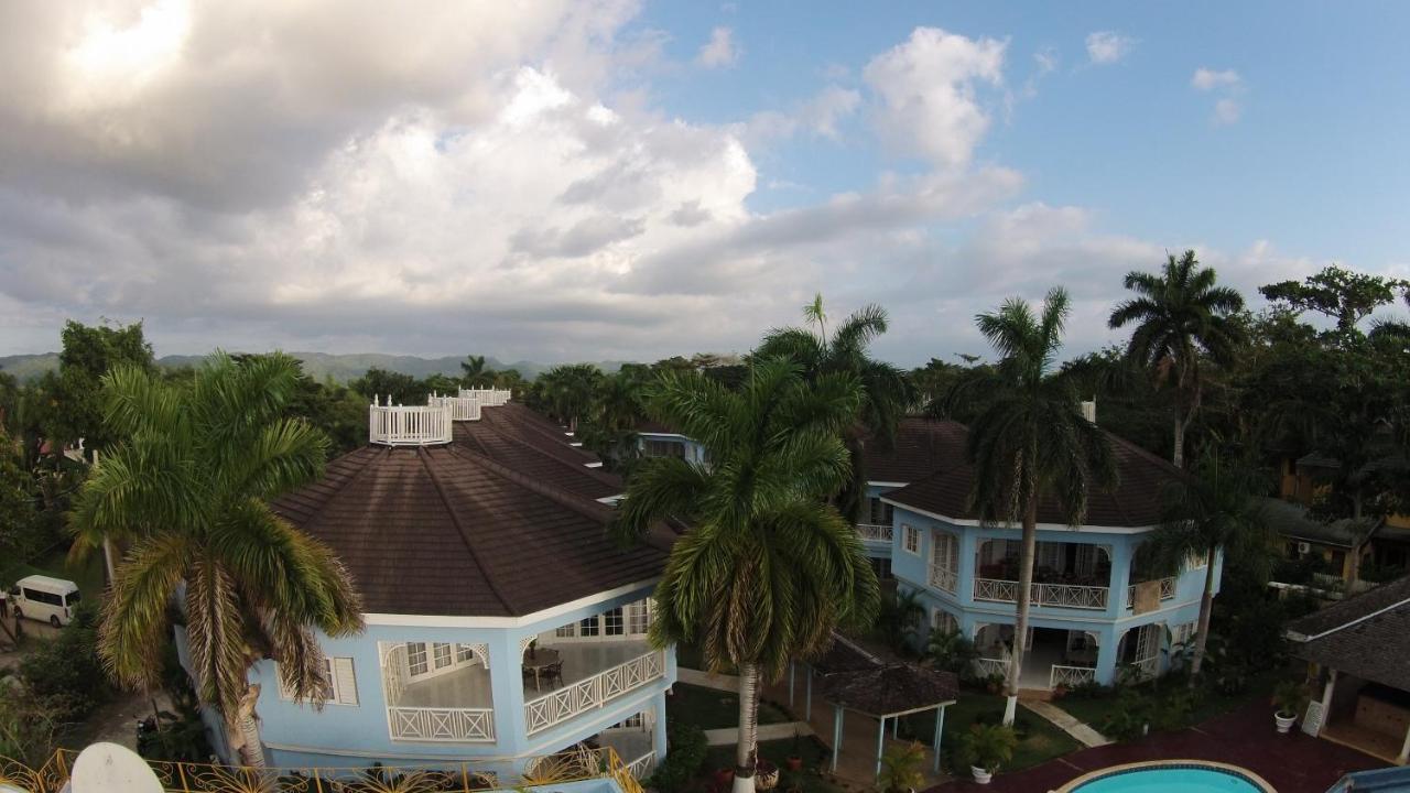 Beachcomber Club