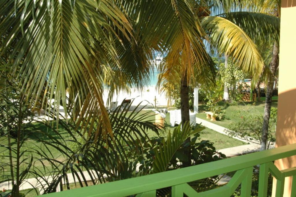 Hotel Our Past Time Negril