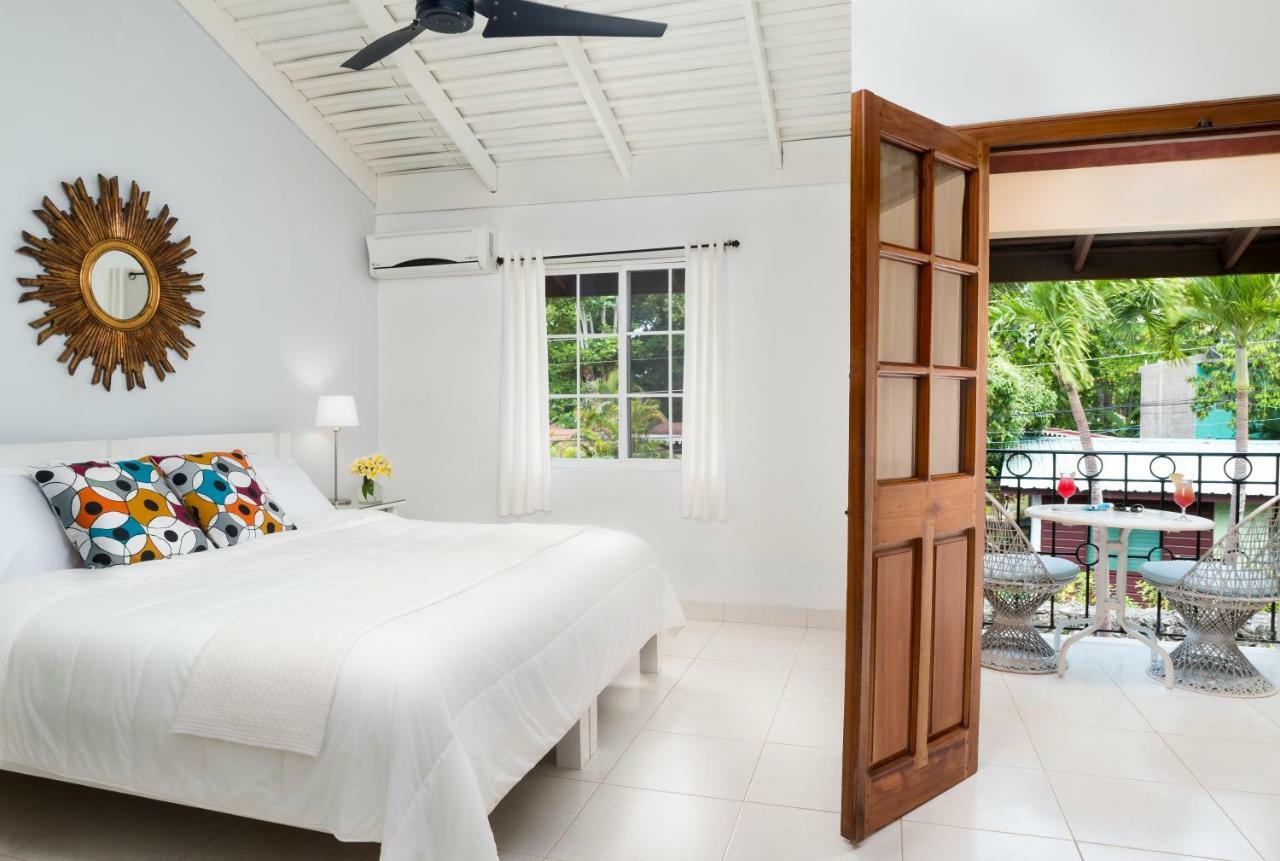 White Sands 3*