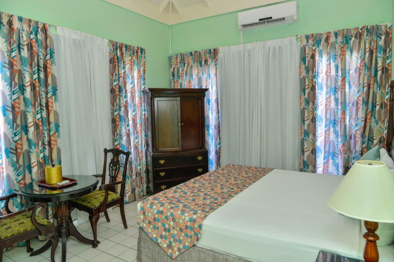 Foote Prints On The Sands Hotel Negril