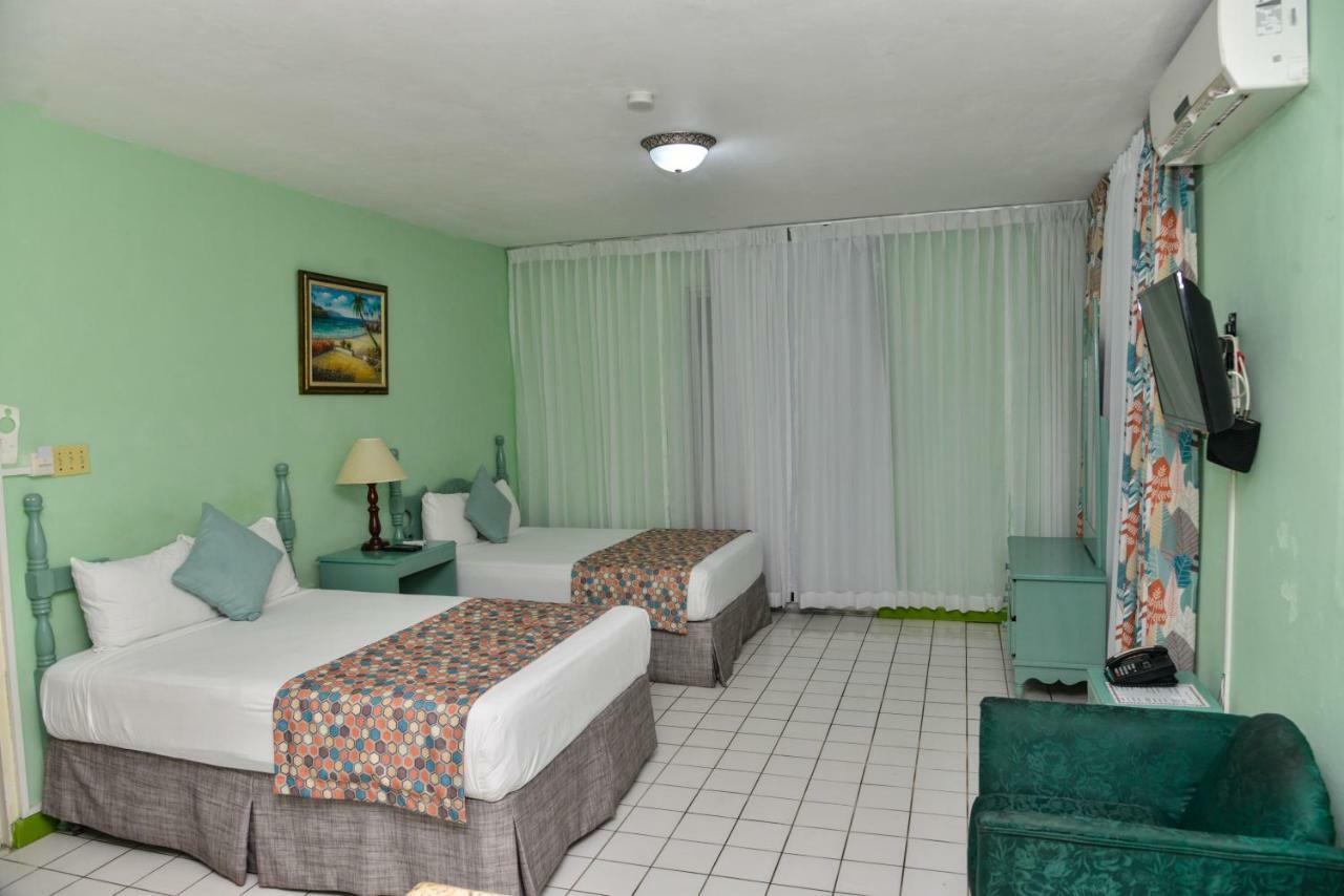 Hotel Foote Prints On The Sands 3*