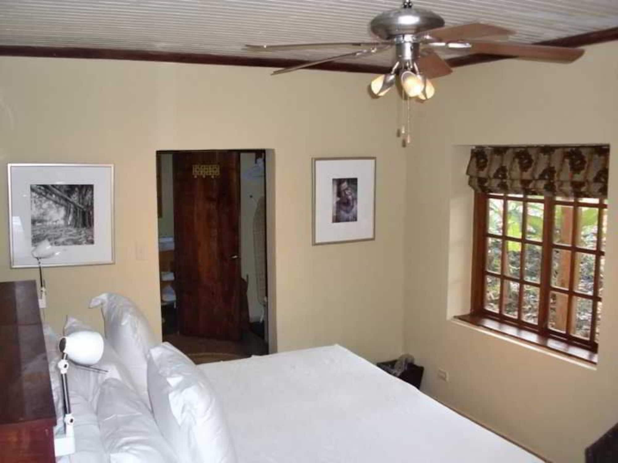 Tensing Pen Hotel Negril