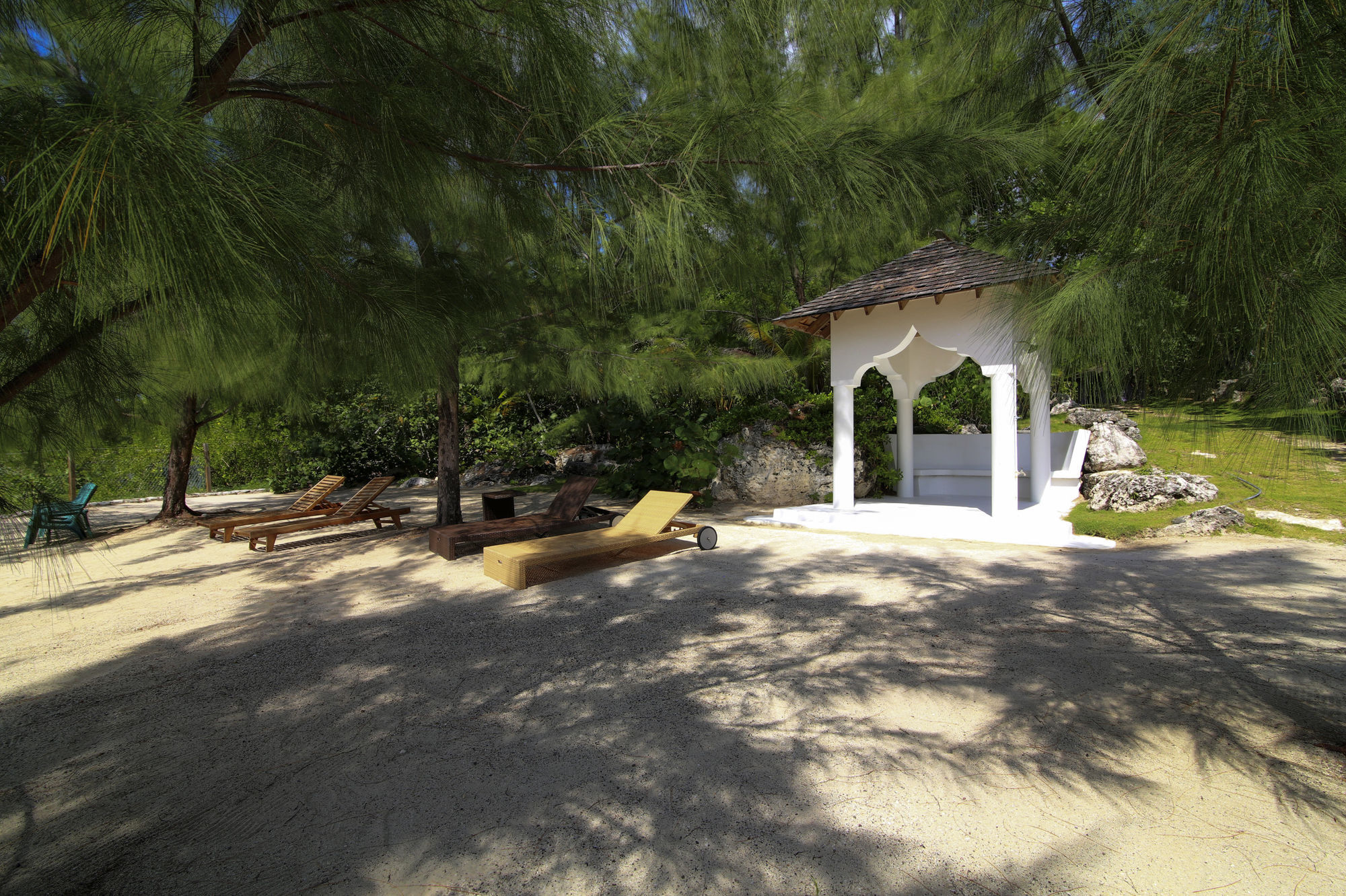 Tingalayas Retreat Hotel Negril