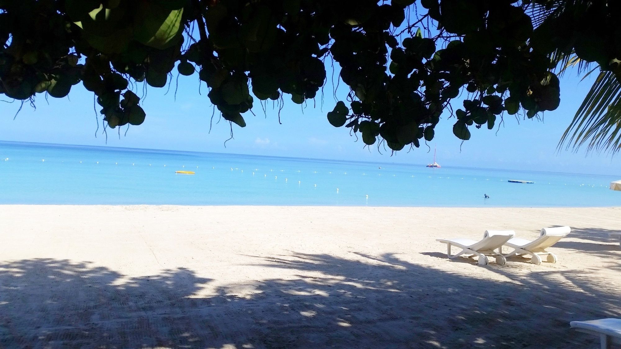 Idle Awhile Hotel 3*