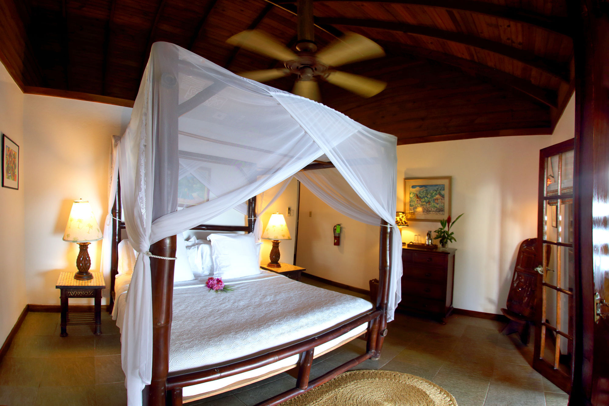 Hotel Tensing Pen 4*