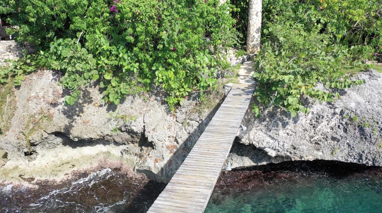 Tensing Pen Negril
