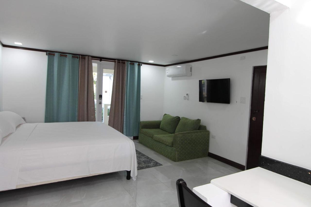 And Blue Seas 3* Negril