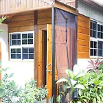 Van Villa Guesthouse