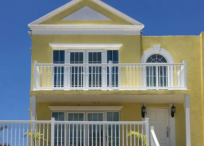 Sea View - Townhome In Little Bay Country Club