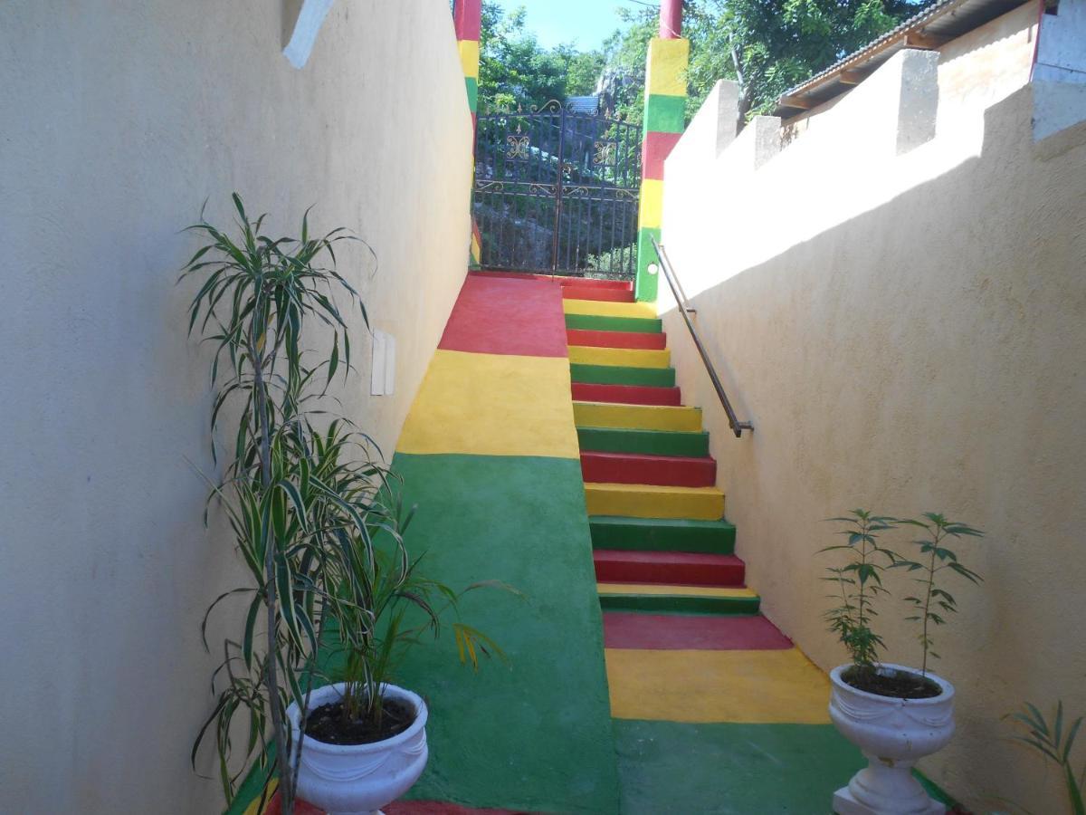 Solet's Paradise Guest house 2*