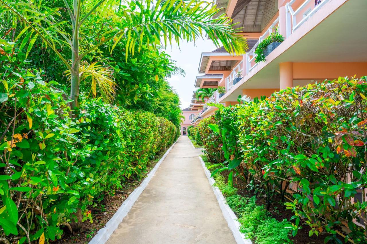 Shields Hotel Negril