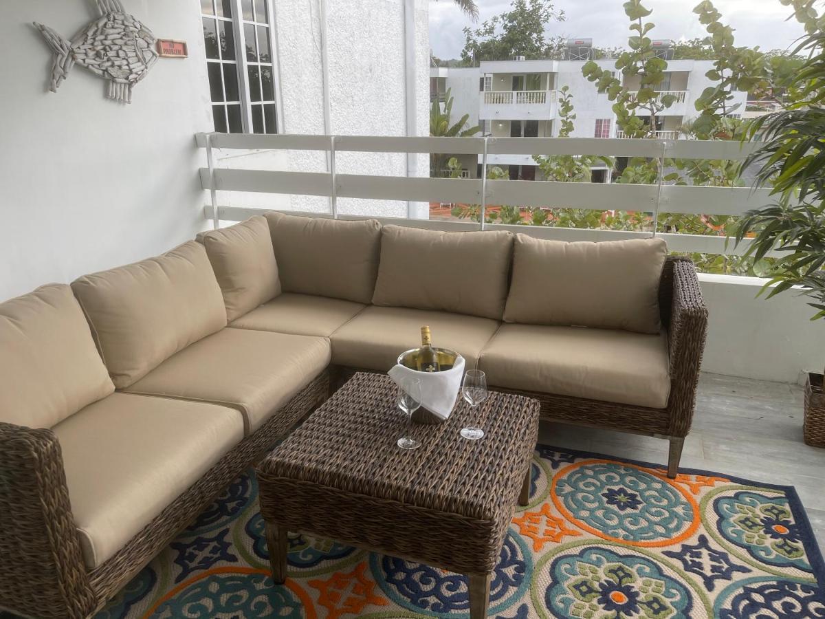 Marriott White Sands, Beachfront At Club Apartment Negril