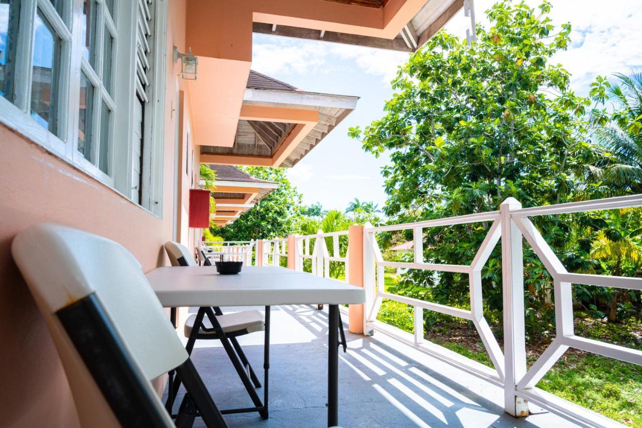 Hotel Shields Negril