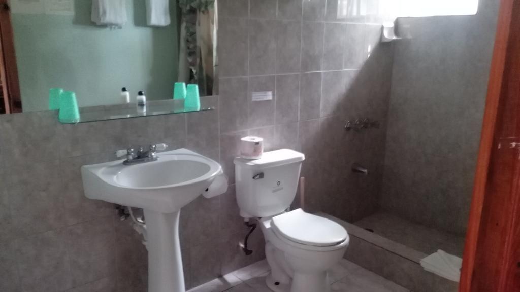 Hotel Mariposa Hide-away Negril