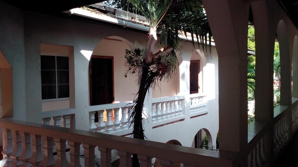 Mariposa Hide-away Hotel Negril