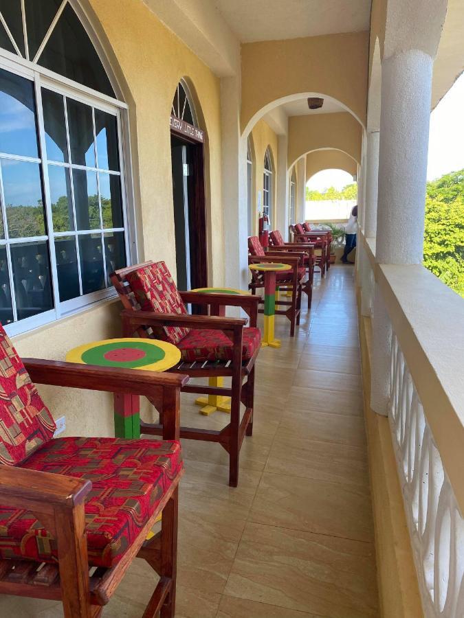 Solet's Paradise 2* Negril