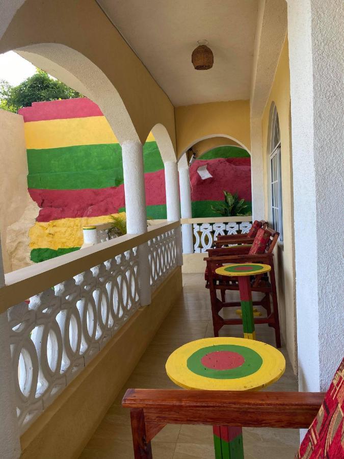 Solet's Paradise Guest house 2*