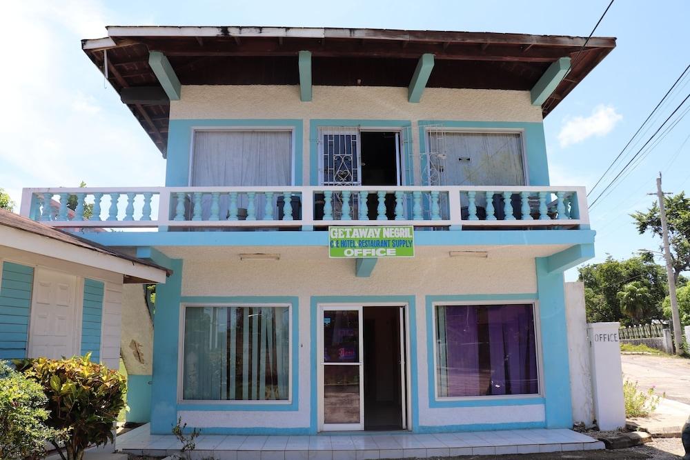 Getaway Hotel