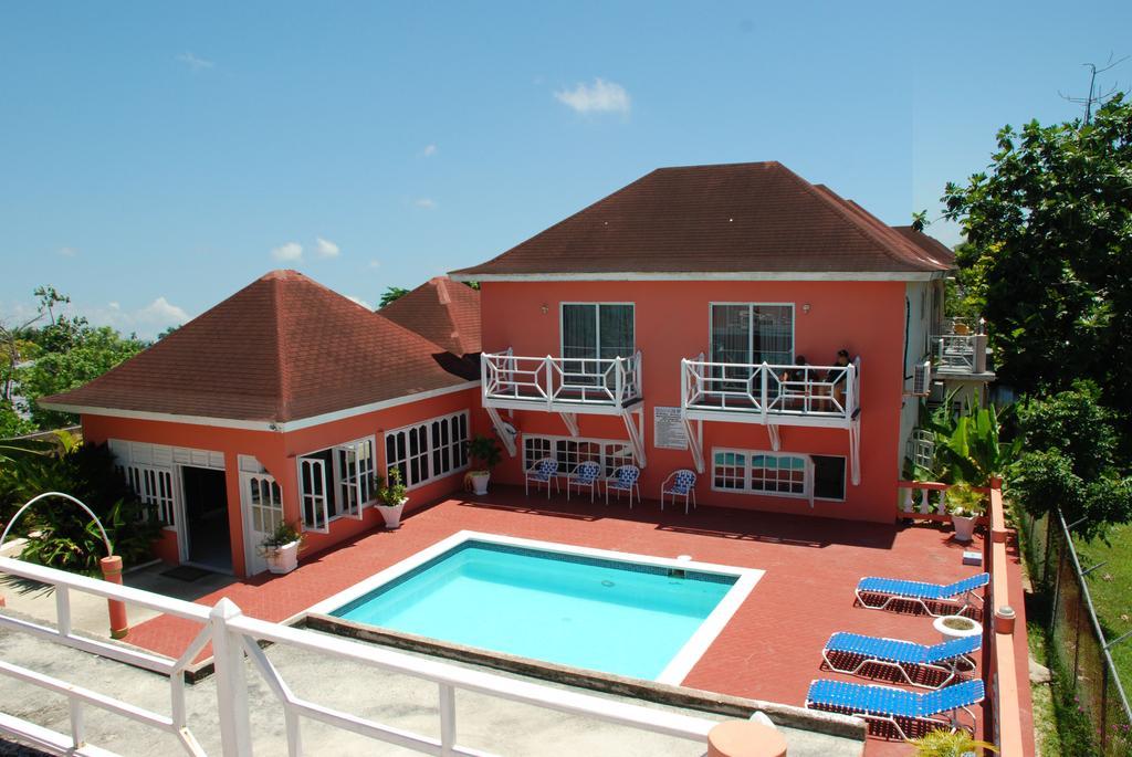 Shields Hotel Negril