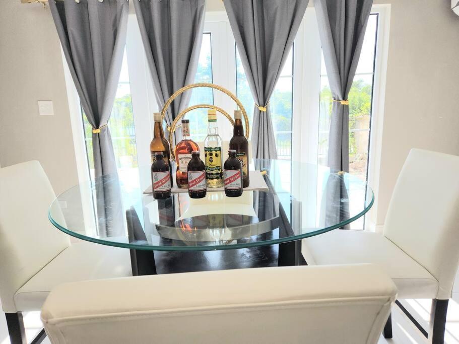 Casa de férias Modern Luxury 2-bedroom 2.5-bathroom Townhouse Negril
