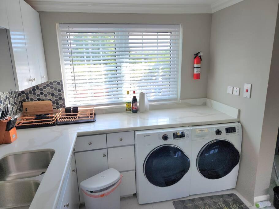 Modern Luxury 2-bedroom 2.5-bathroom Townhouse * Negril
