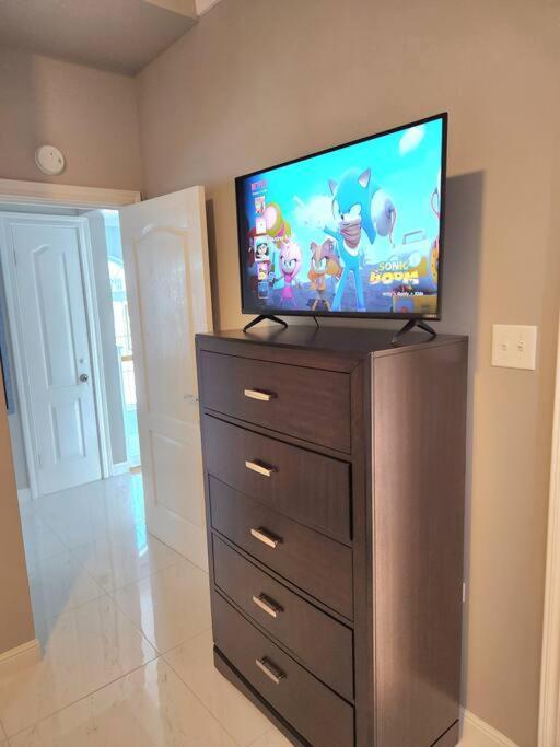 Modern Luxury 2-bedroom 2.5-bathroom Townhouse *
