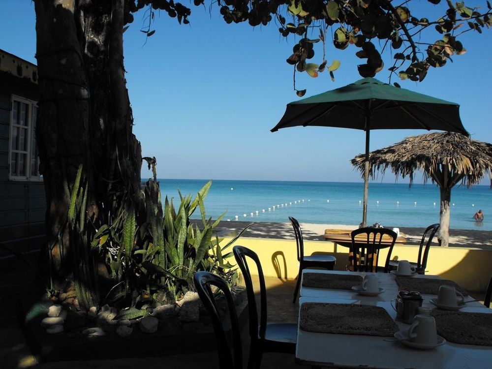 Hotel Bar-b-barn Negril