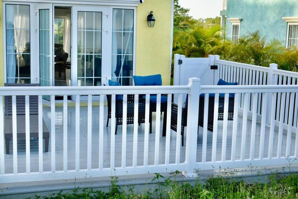 Irie Vibes Ocean View Holiday home *