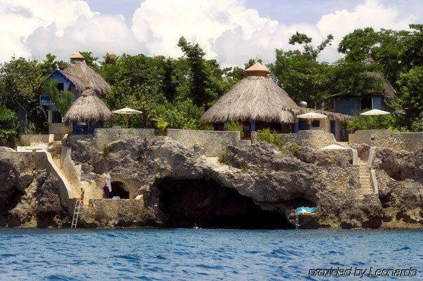 Resort The Caves