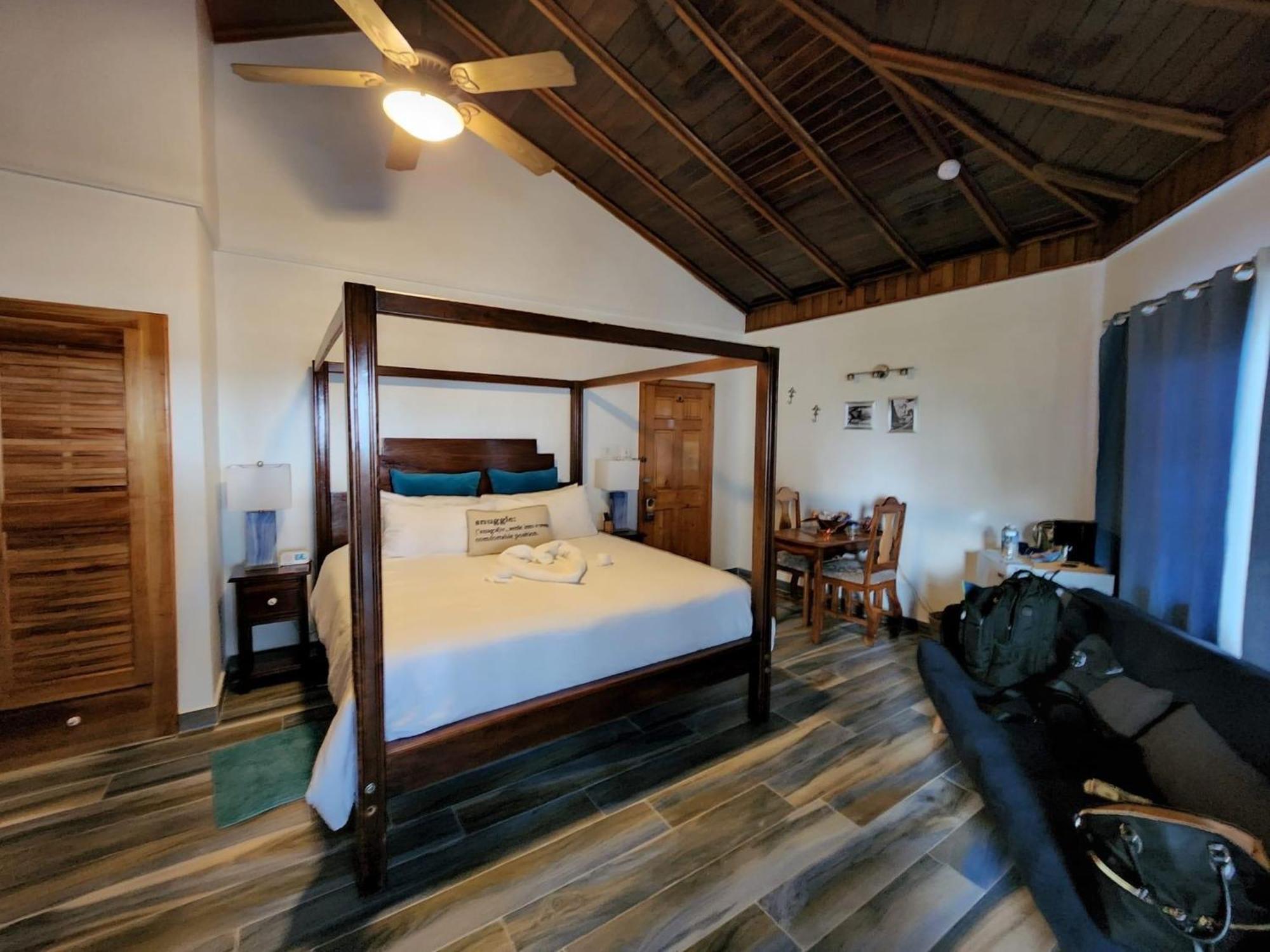 Hotel Blue Skies 4*