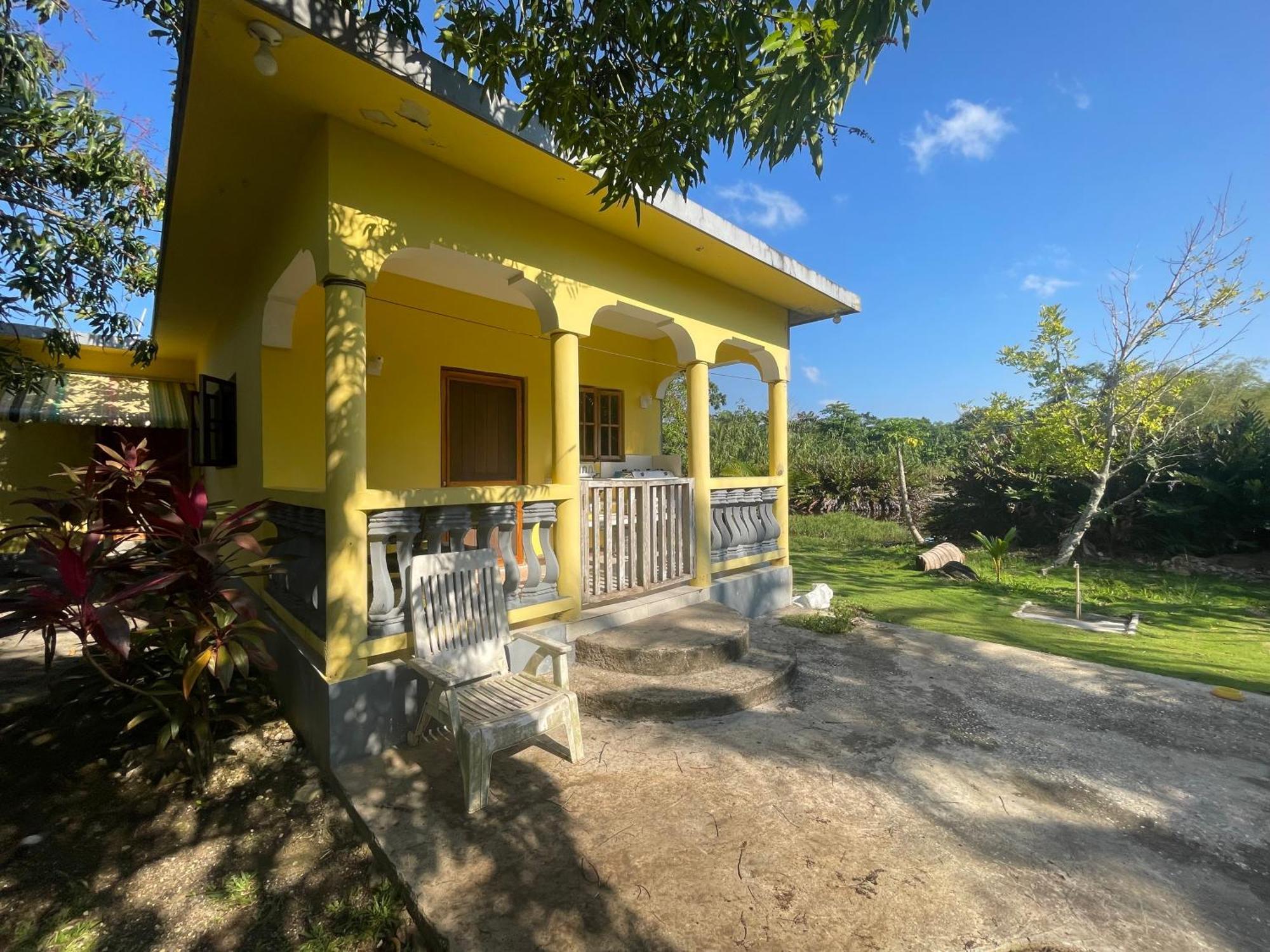 R&v Holiday home Negril