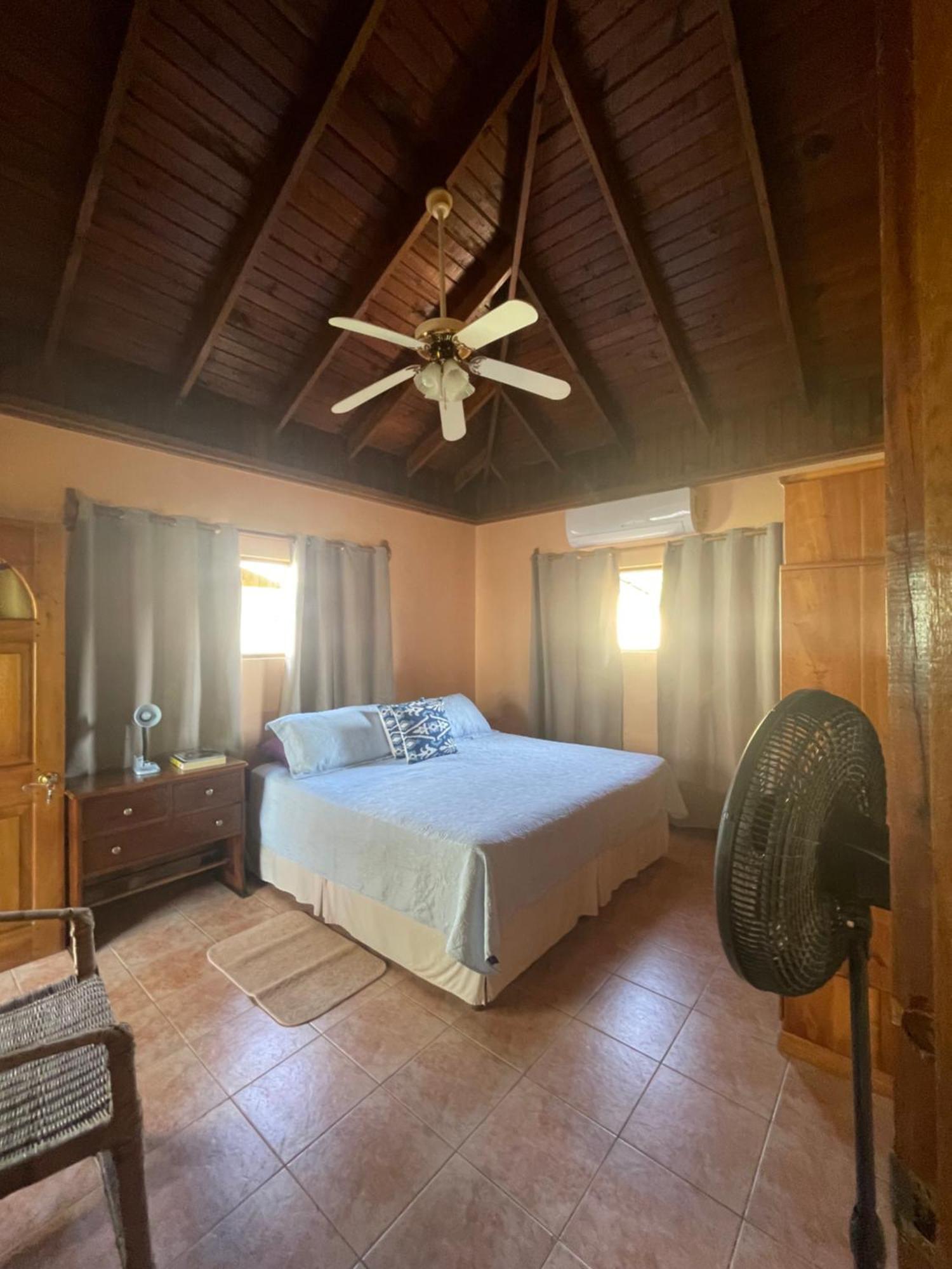 Holiday home R&v Negril