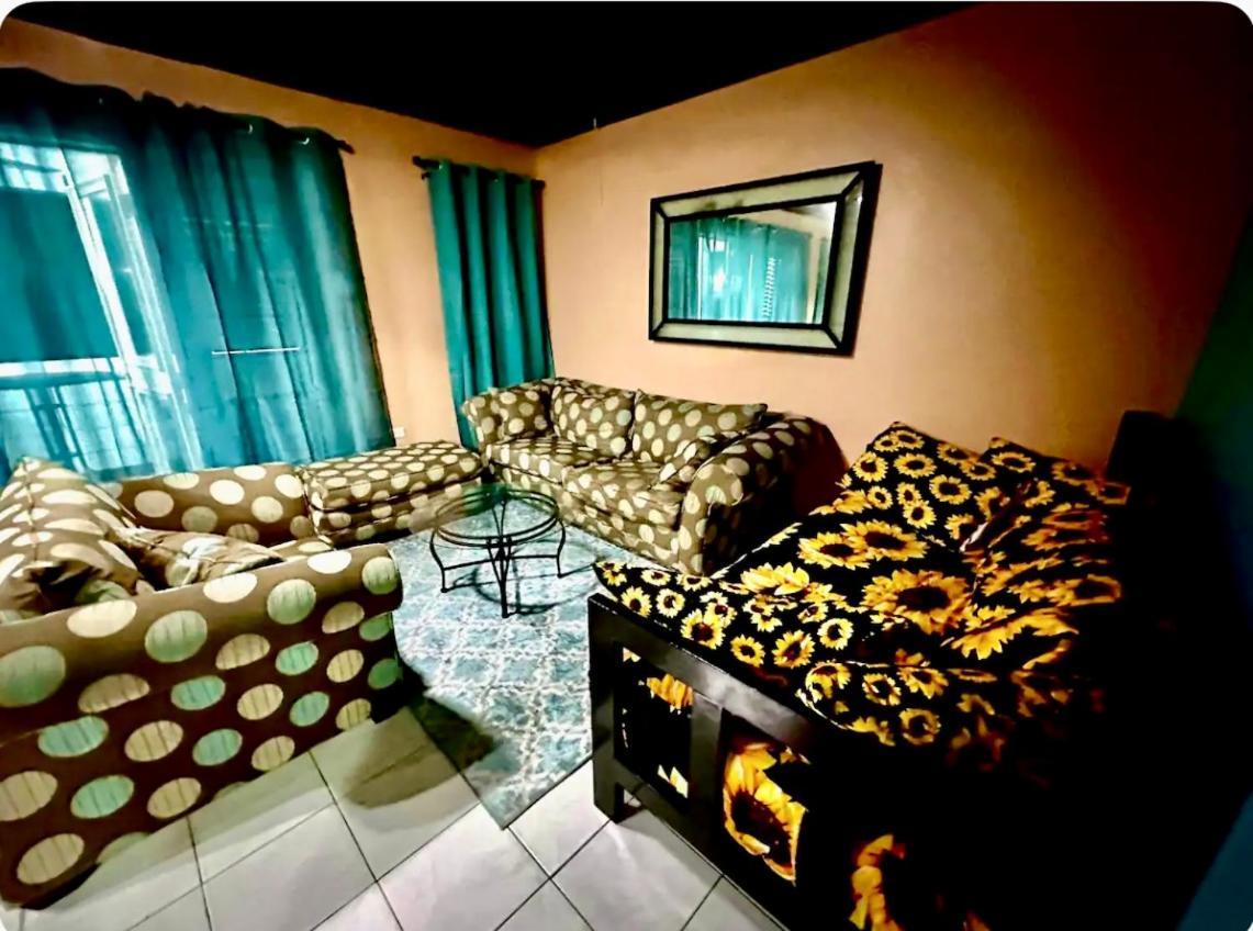 Seaside 2 Bedroom Oasis At 7 Miles Beach, Negril, Point Village Negril