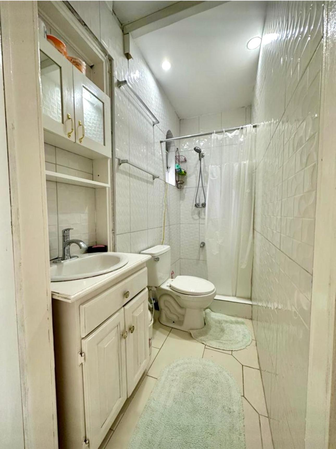Casa Mire-lee, Seaside Serenity At 7 Miles Beach, Point Village Apartment *