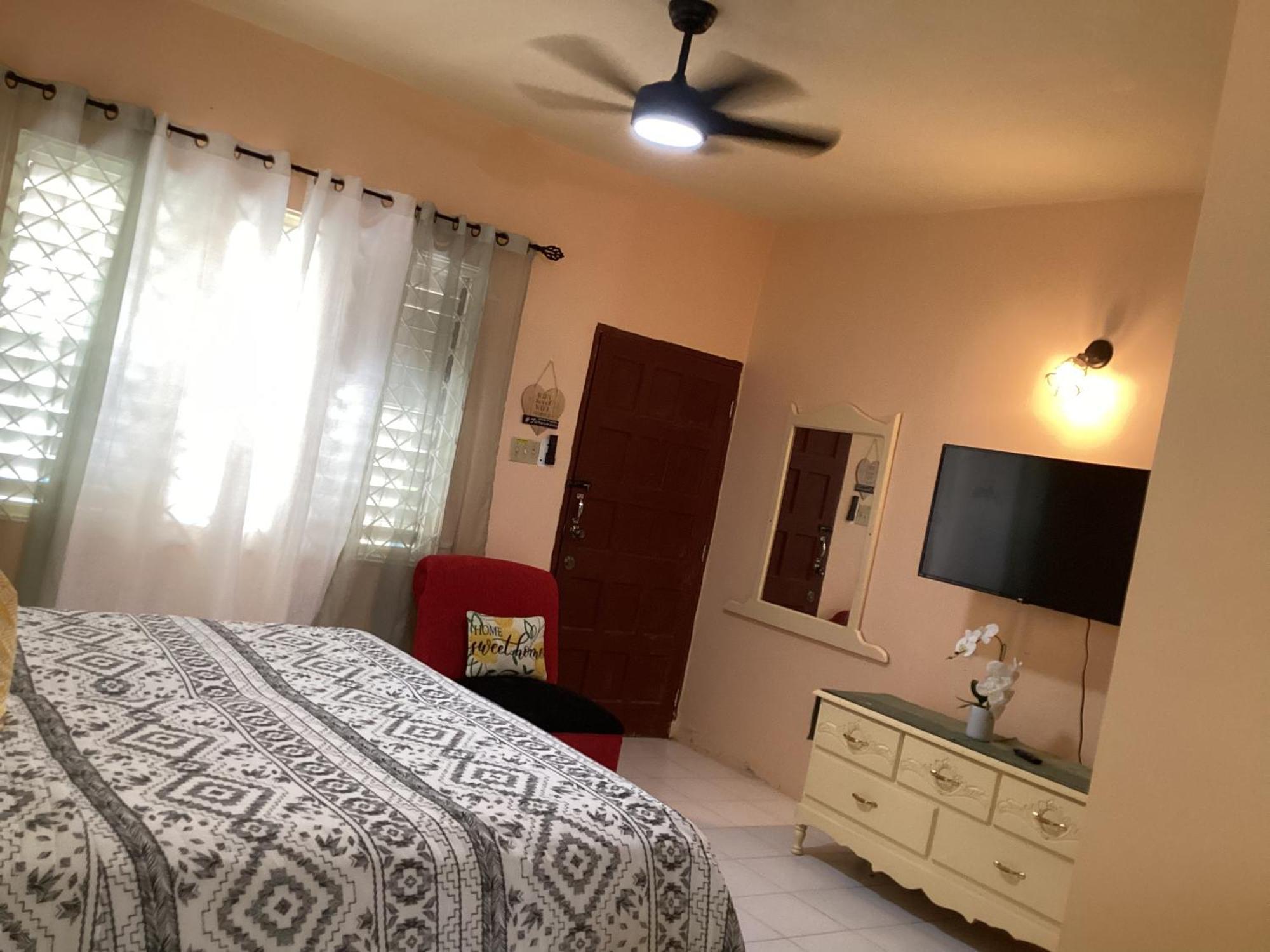 Marge's Vacation Hotel
