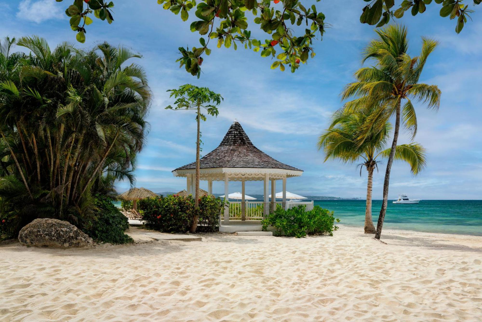 Sandals And - Couples Only 5*