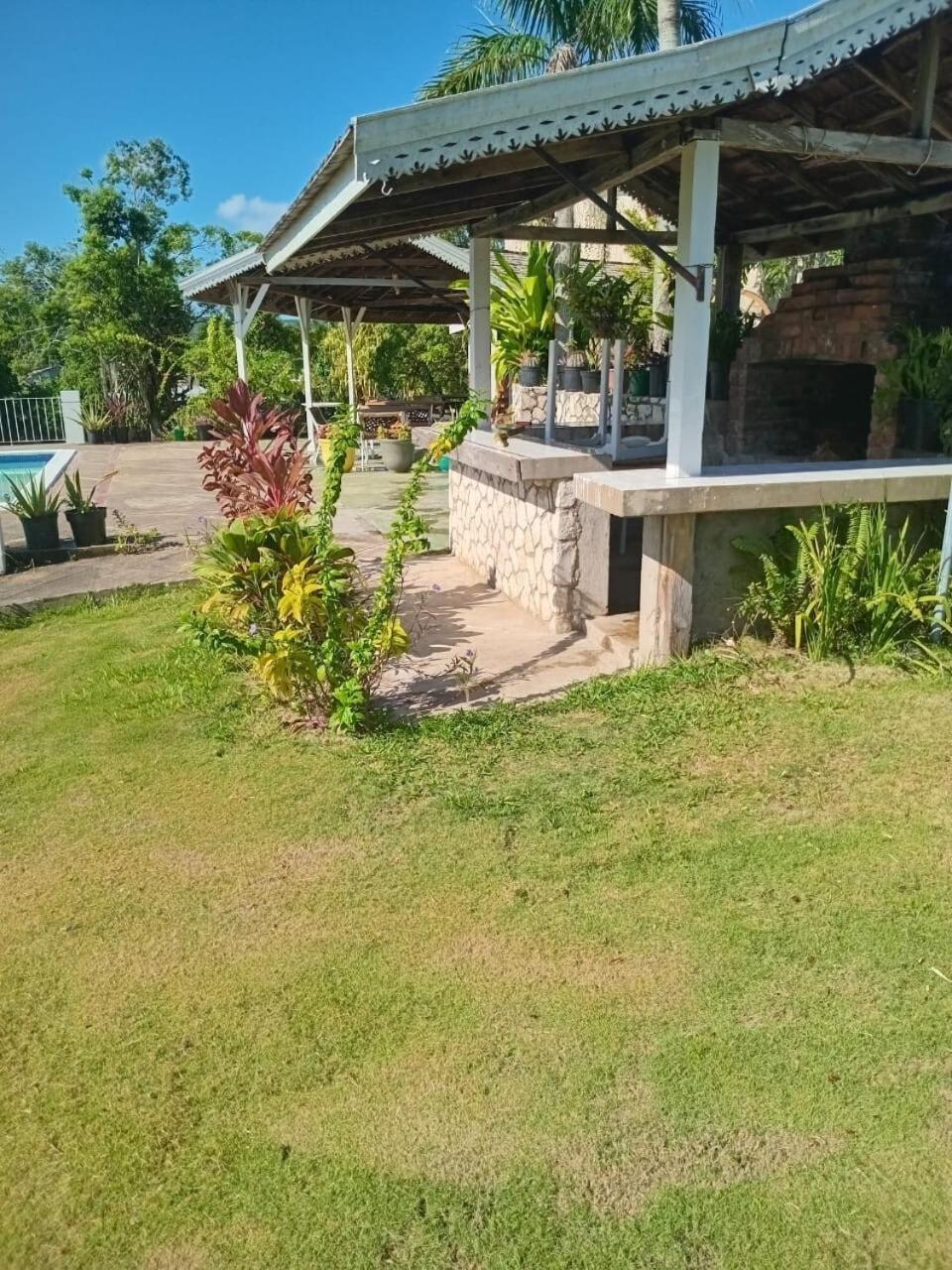Escape To Parakeethill Villa *