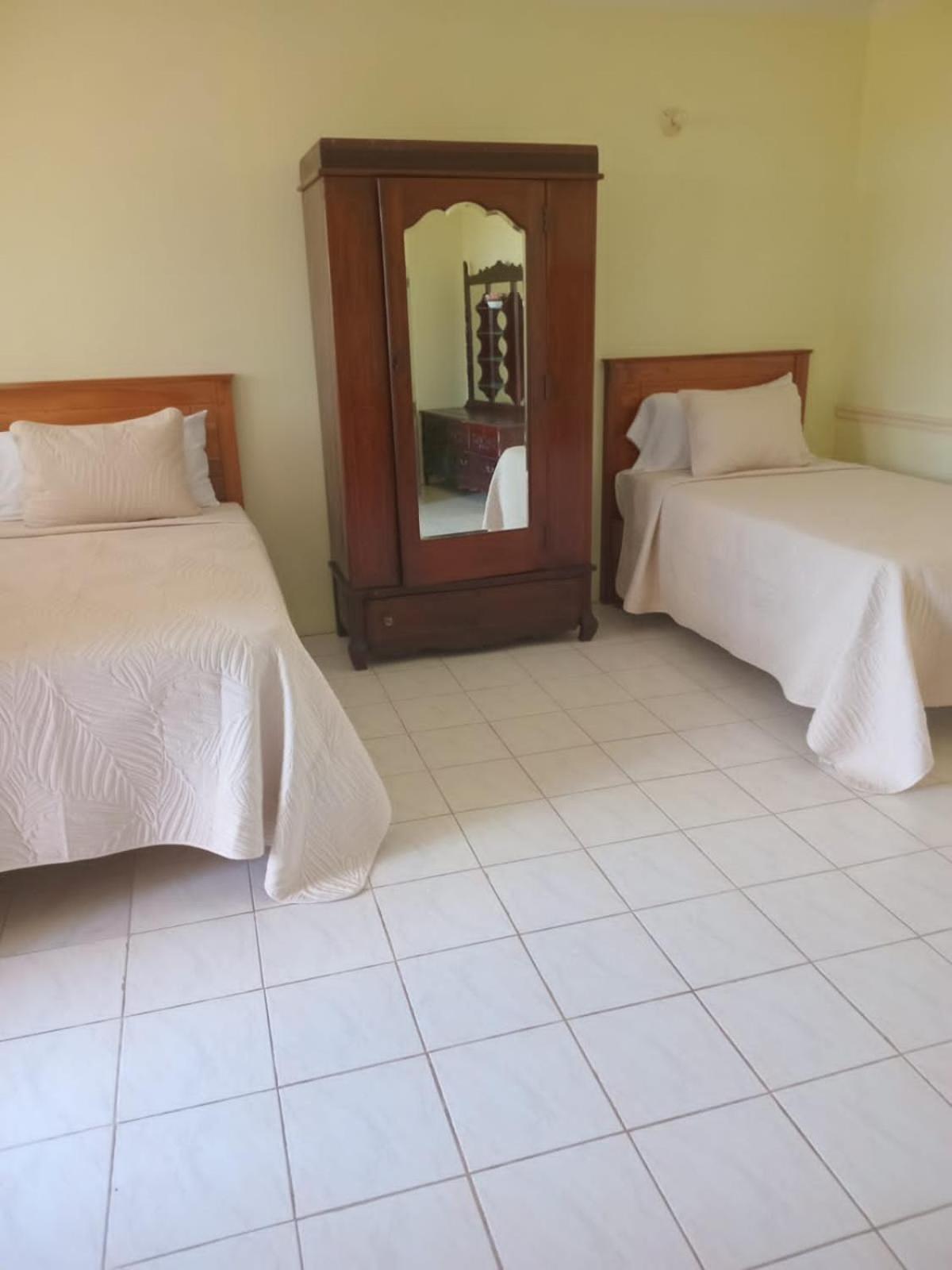 Escape To Parakeethill Villa