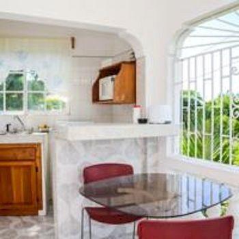 Vanvilla Guest house Negril