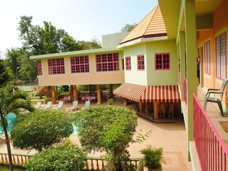 Hotel Oasis Negril