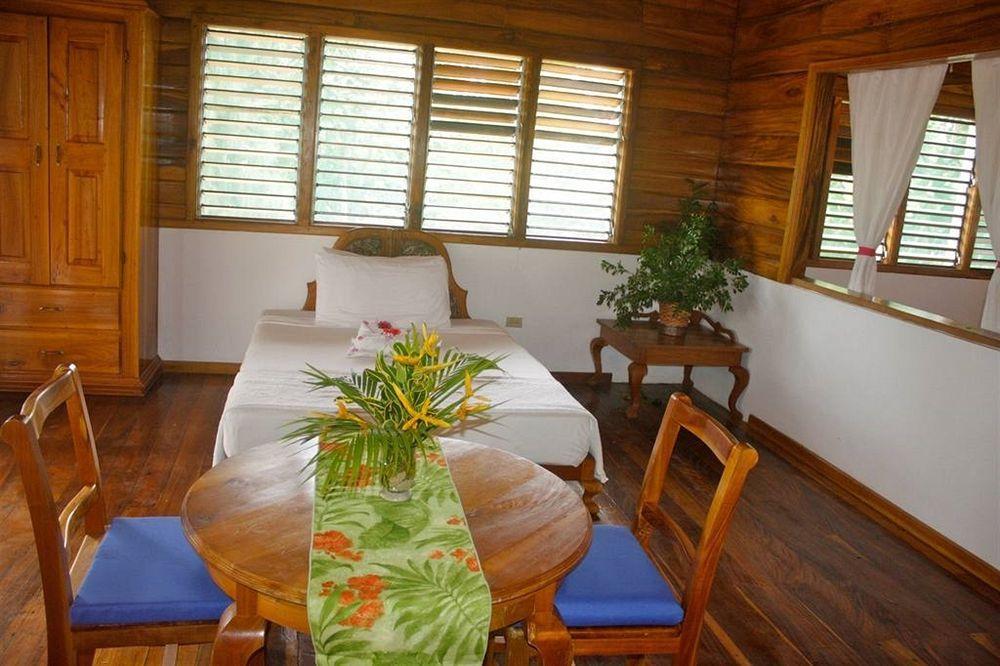 Coral Cove & 3* Negril