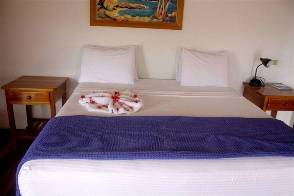 Coral Cove & 3* Negril