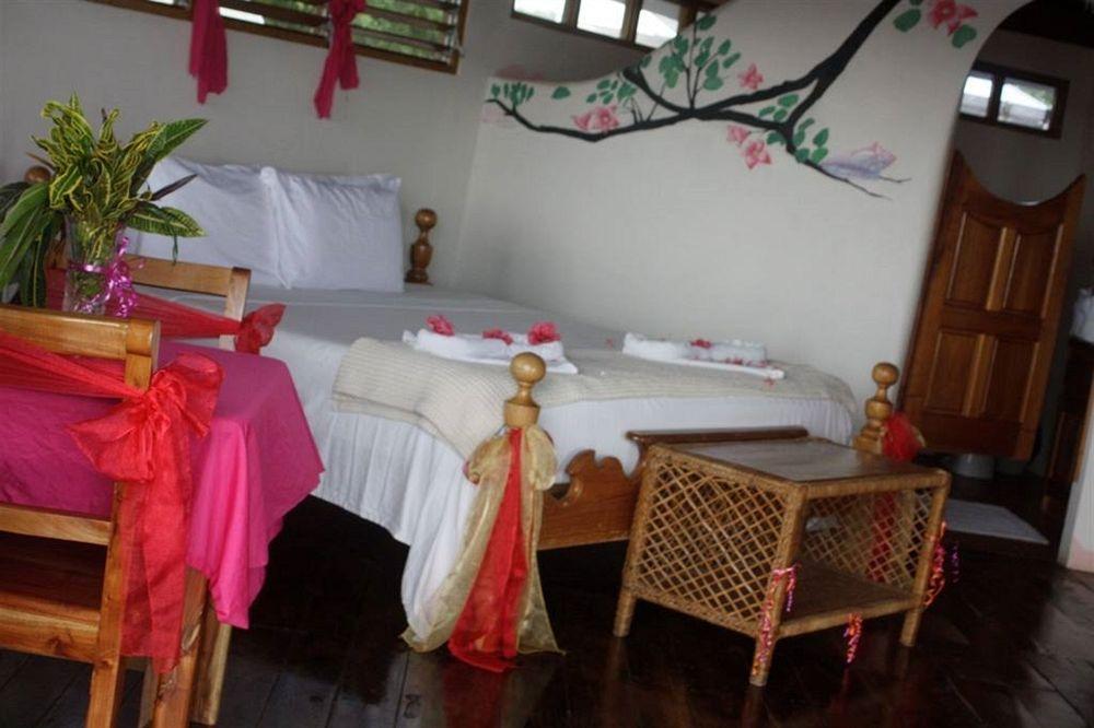 Coral Cove & Hotel Negril