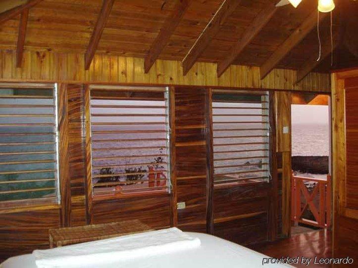 Coral Cove & 3*