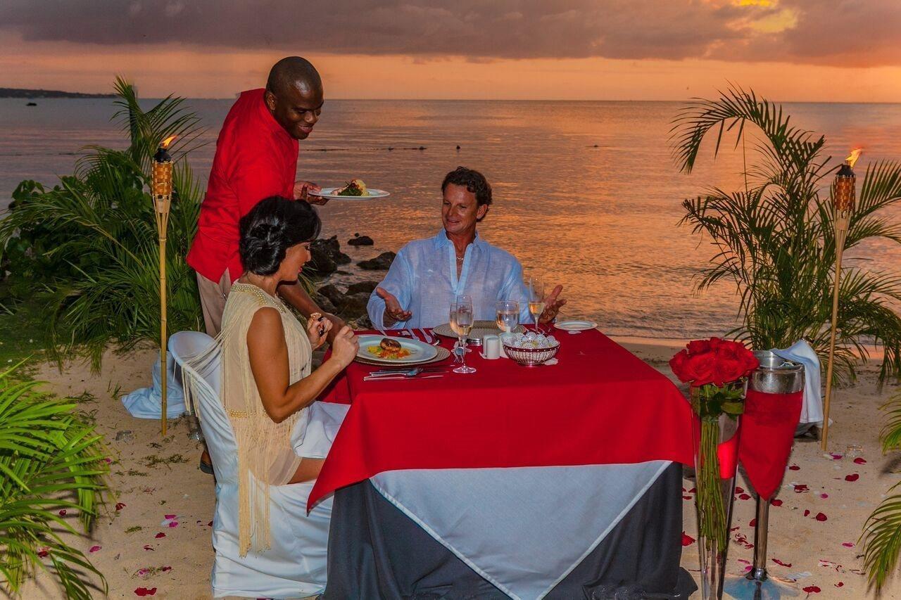 Resort Hedonism Ii (adults Only)