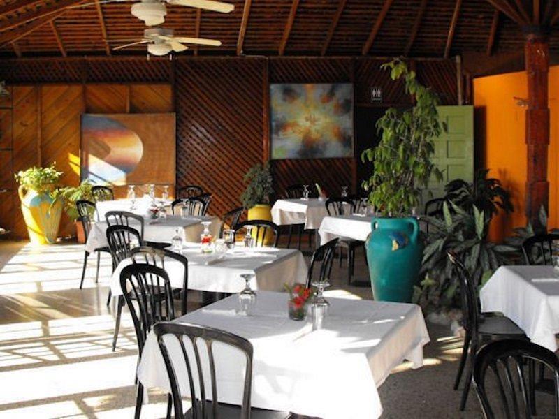 Hotel Bar-b-barn