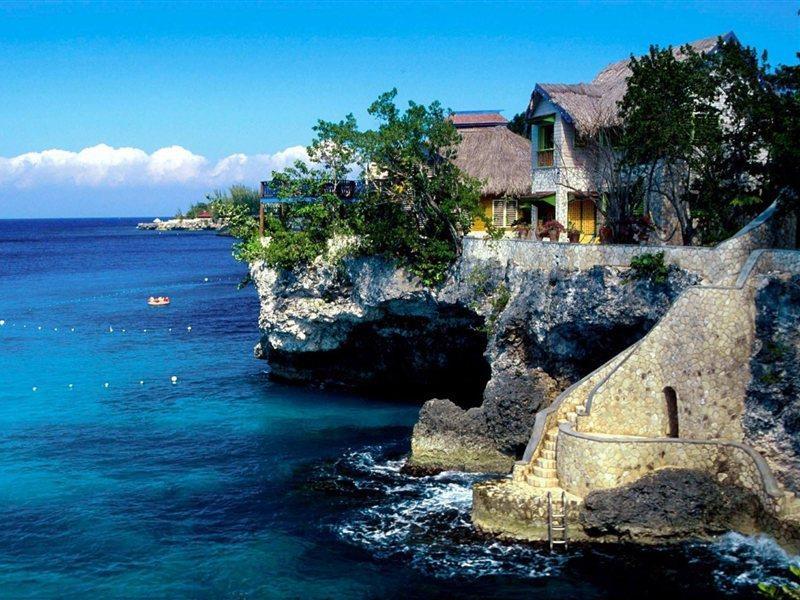 Resort The Caves