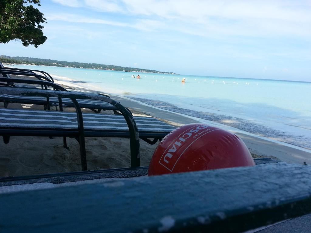 Mariposa Hide-away Hotel Negril