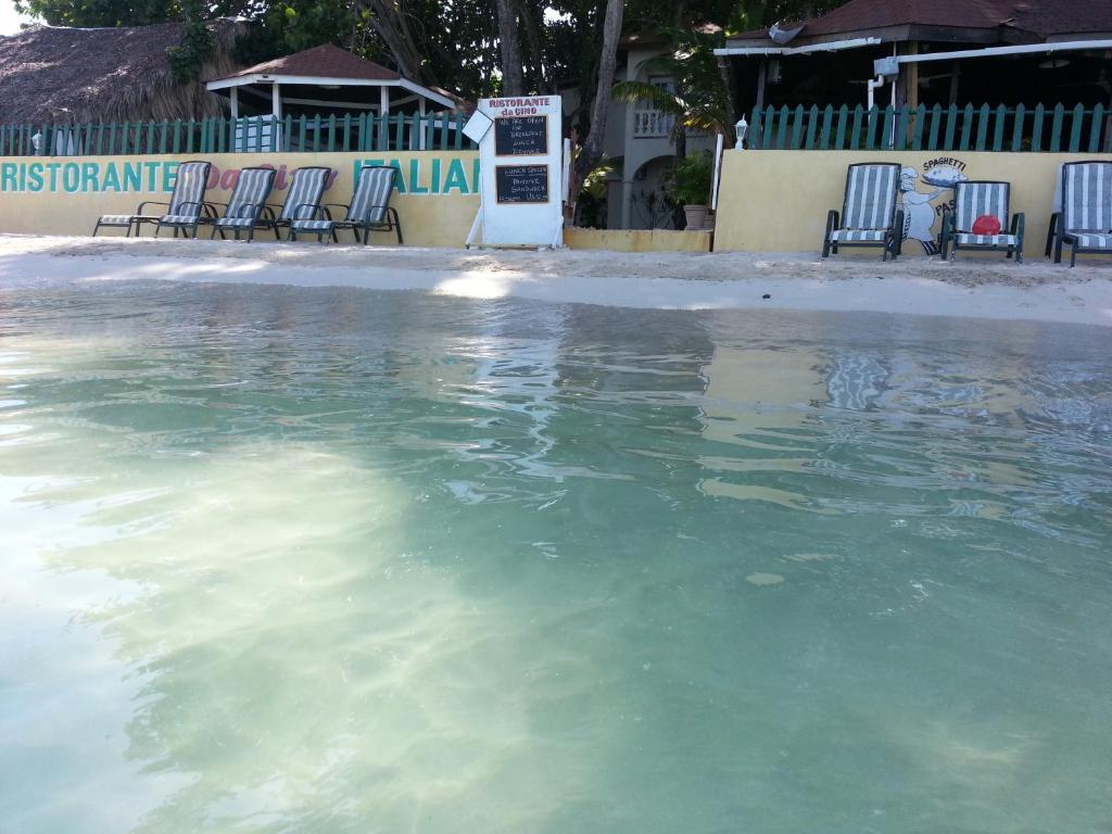 Hotel Mariposa Hide-away